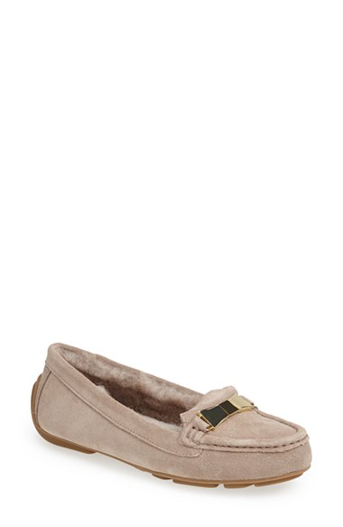PALE TAUPE